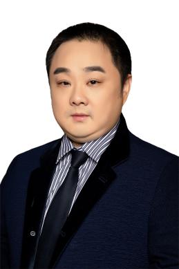 吴绮楠-白底
